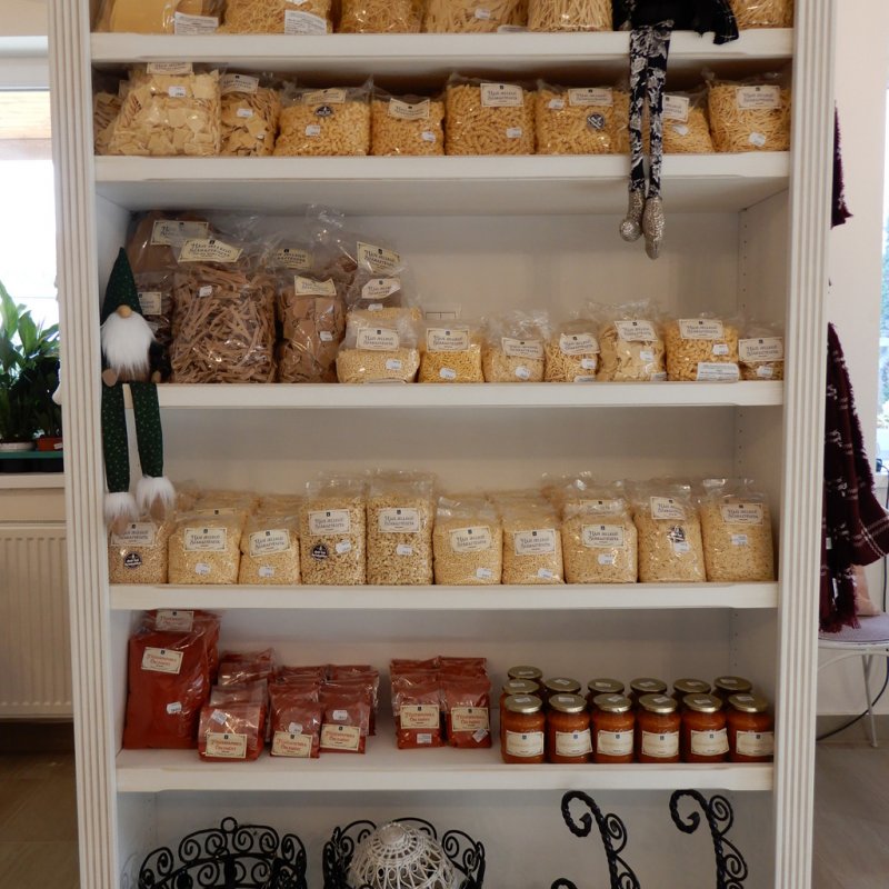 Megnyílt az Apáti Ízek Kereskedőház 38